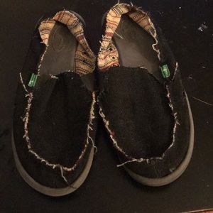 Sanuk slip ons